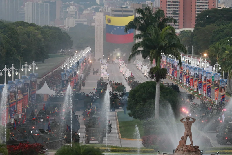 Agrupaciones que tomaron parte del desfile en conmemoracin de la declaracin de independencia. Foto: Ministerio de Defensa venezolano